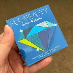 Hudson Beauty Sapphire Obsessions Palette